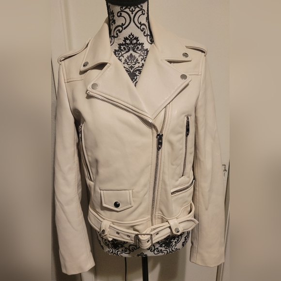 Zara Jackets & Blazers - Zara Basic Cream Faux Leather Moto Jacket Sz‎ Med